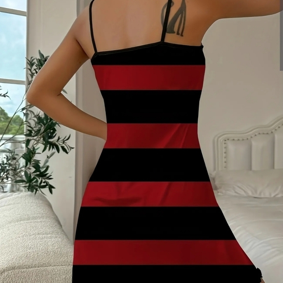 MD - A Nightmare On Elm Street Freddy Krueger Sleep Slip Dress - Picture 3 of 10